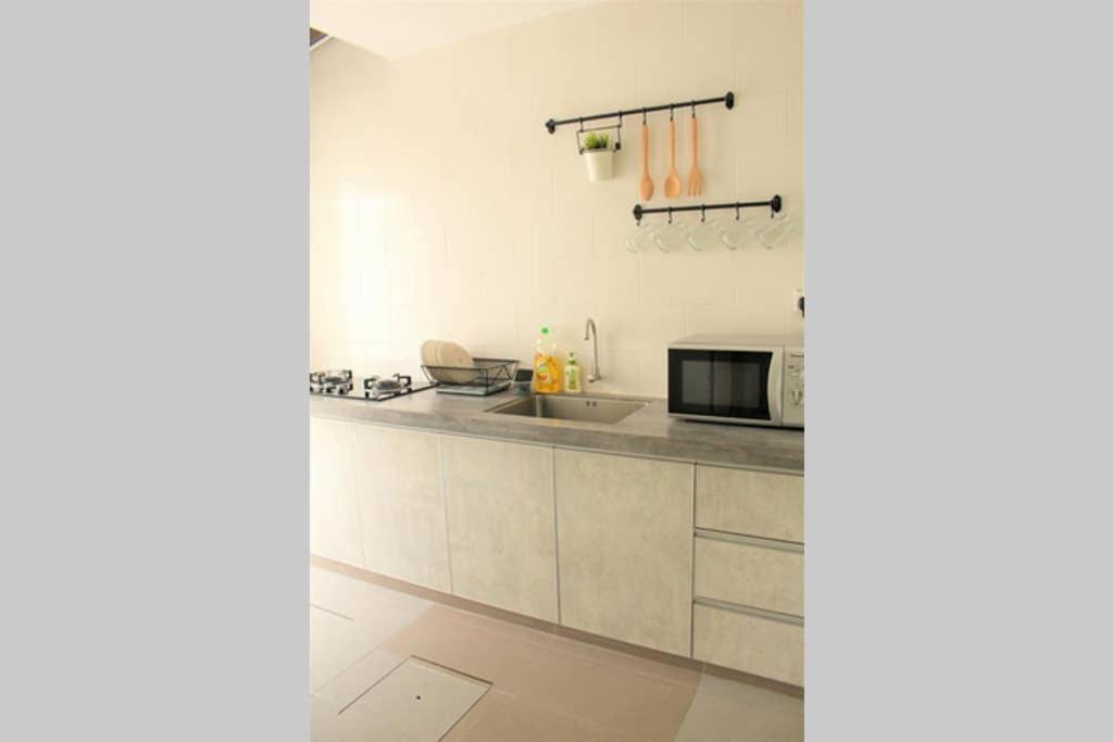 NEW SEAVIEW Cozy Modern Beach House Tanjung Bungah  Zewnętrze zdjęcie