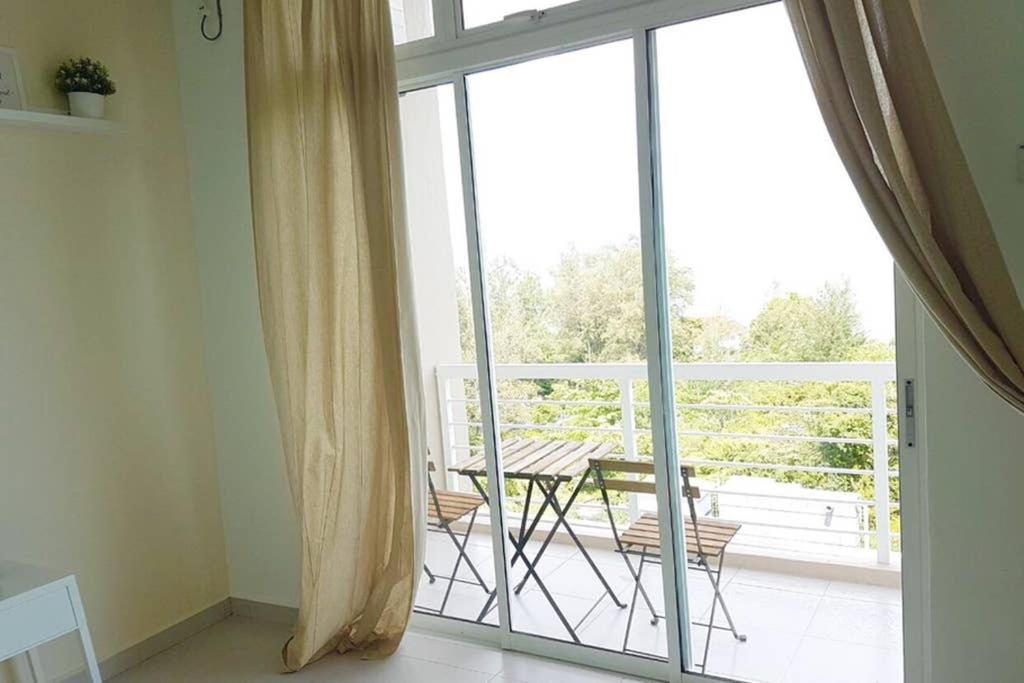 NEW SEAVIEW Cozy Modern Beach House Tanjung Bungah  Zewnętrze zdjęcie